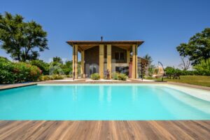 Castenaso - Villa con piscina