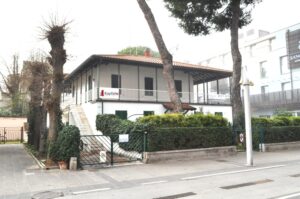 Riccione - Viale Dante - 6 Loc con Terrazzo panoramico