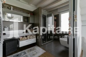 Tolara (30)