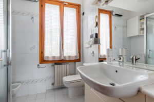 Kapitalre Casalecchio Via del Lido 24-21