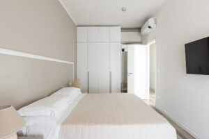 Kapitalre Piazza VIII Agosto 6-09