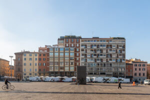 Kapitalre Piazza VIII Agosto 6-25