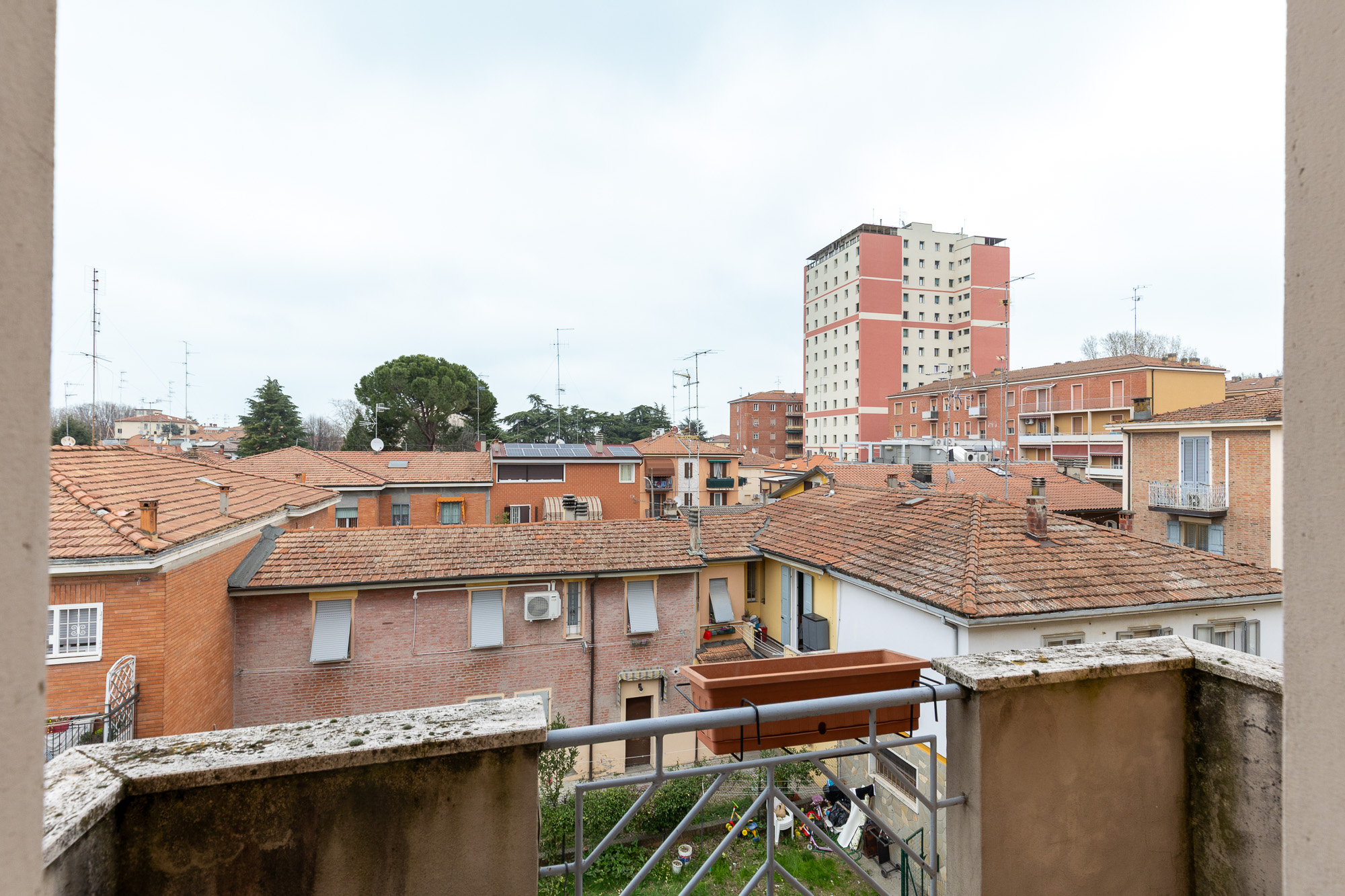 Kapitalre Via Bombelli 28-25