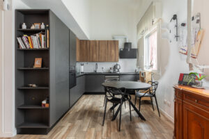 Kapitalre Via Canova 17-02