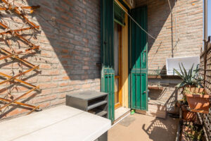 10 Kapitalre Via dei Gandolfi 11-10