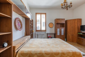 12 Kapitalre Via dei Gandolfi 11-12