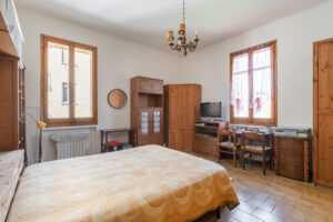 13 Kapitalre Via dei Gandolfi 11-13