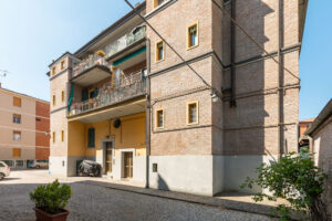 27 Kapitalre Via dei Gandolfi 11-28