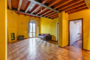 Kapitalre Via Cobianchi 6-01